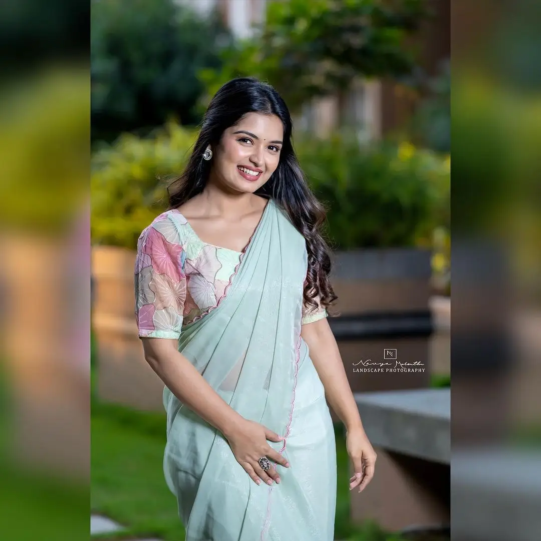 ETV Actress Priyanka Jain Wearing Light Green Saree Blouse